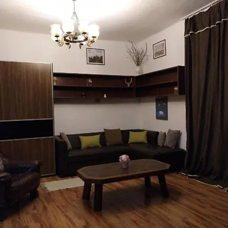 Erzsebet Vendeghaz Es