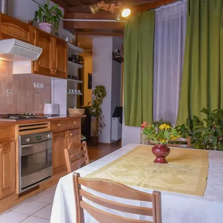 Apartmán Erzsebet Vendeghaz Es Hajdúszoboszló